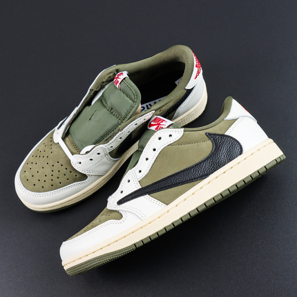Travis Scott x Air Jordan 1 Low  "Medium Olive"