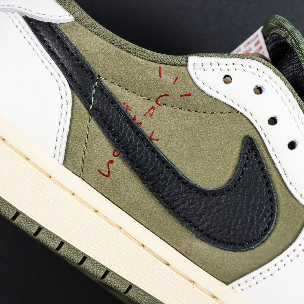 Travis Scott x Air Jordan 1 Low  "Medium Olive"