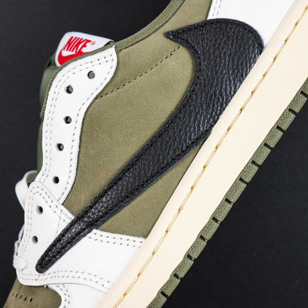 Travis Scott x Air Jordan 1 Low  "Medium Olive"