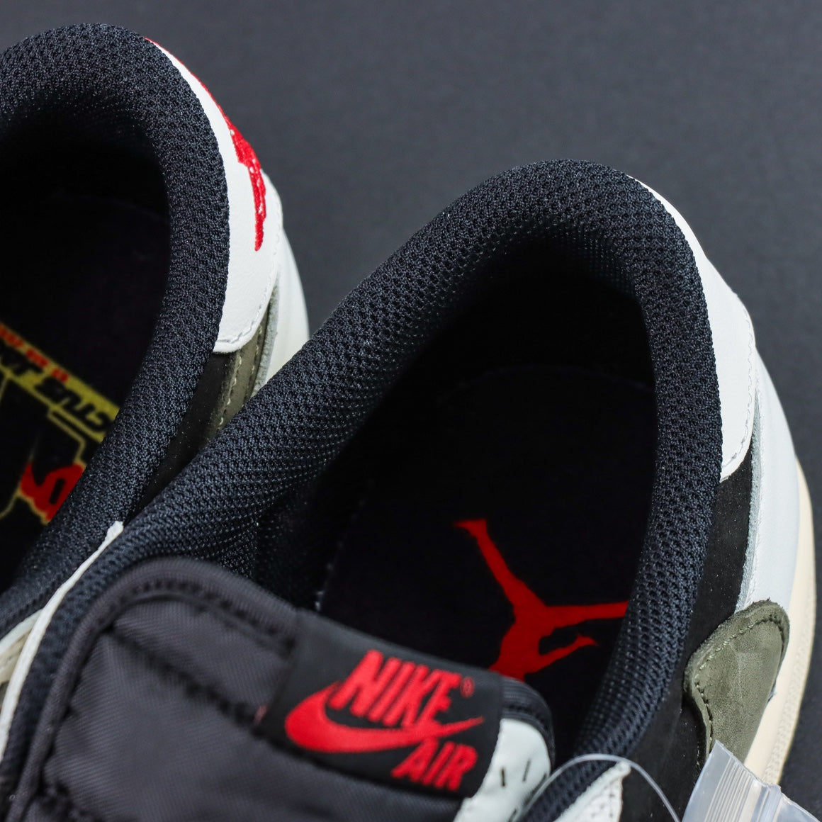 Travis Scott x Air Jordan 1 Low "Medium Olive"