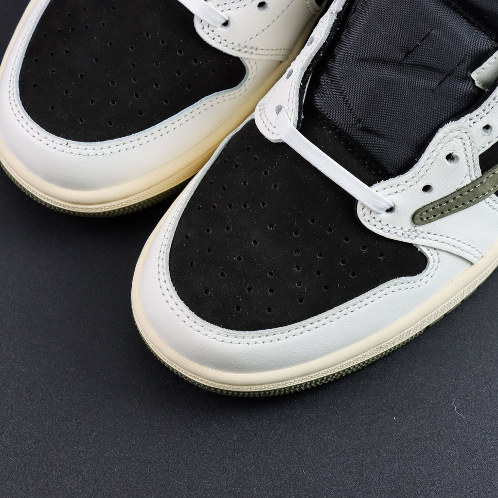 Travis Scott x Air Jordan 1 Low "Medium Olive"