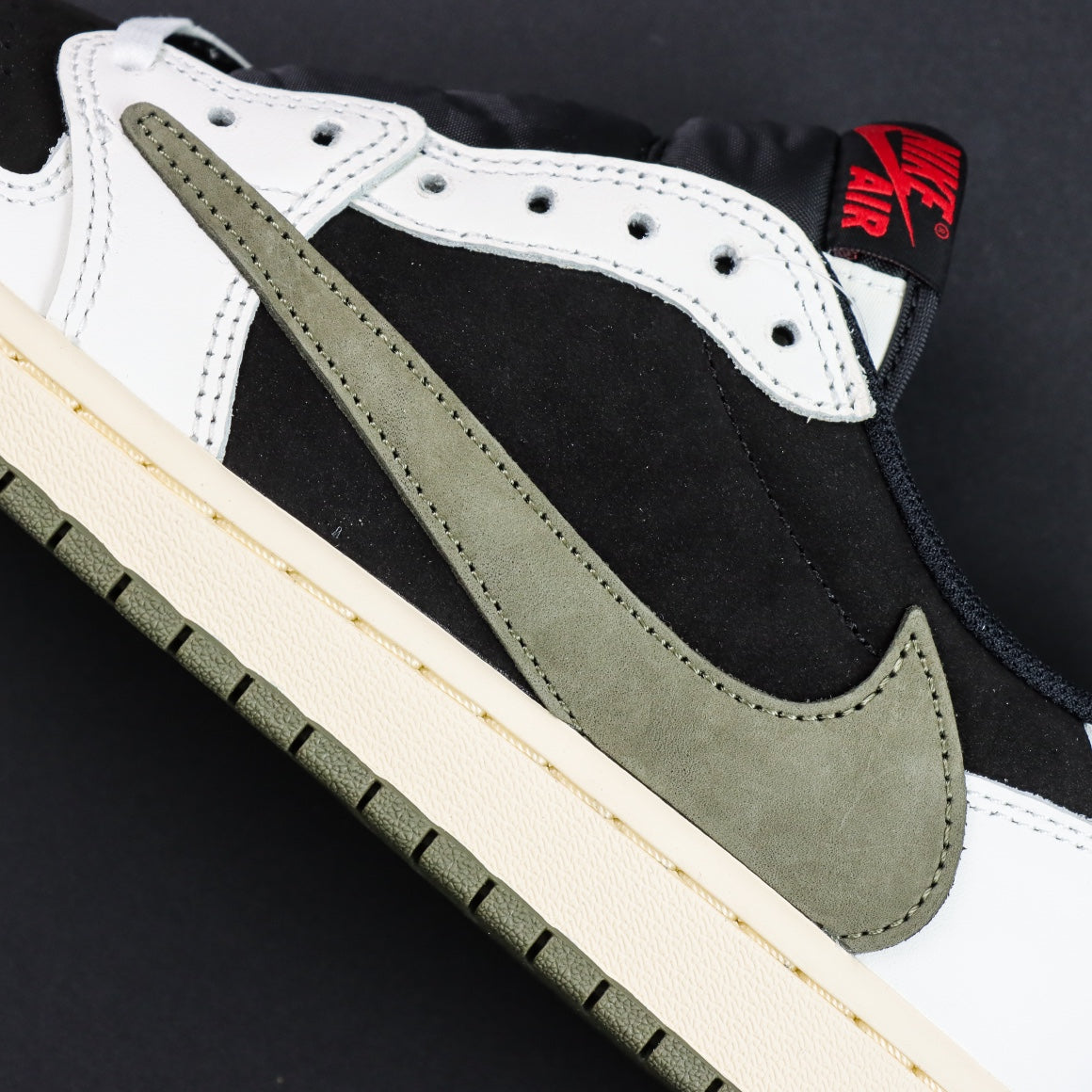 Travis Scott x Air Jordan 1 Low "Medium Olive"