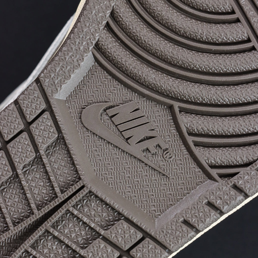 Travis Scott x Air Jordan 1 Low OG SP "Sail and Ridgerock"