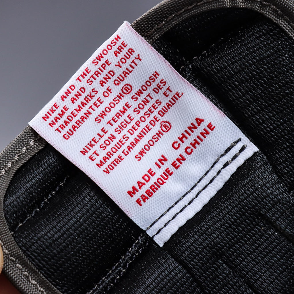 Travis Scott x Air Jordan 1 Low OG SP "Sail and Ridgerock"