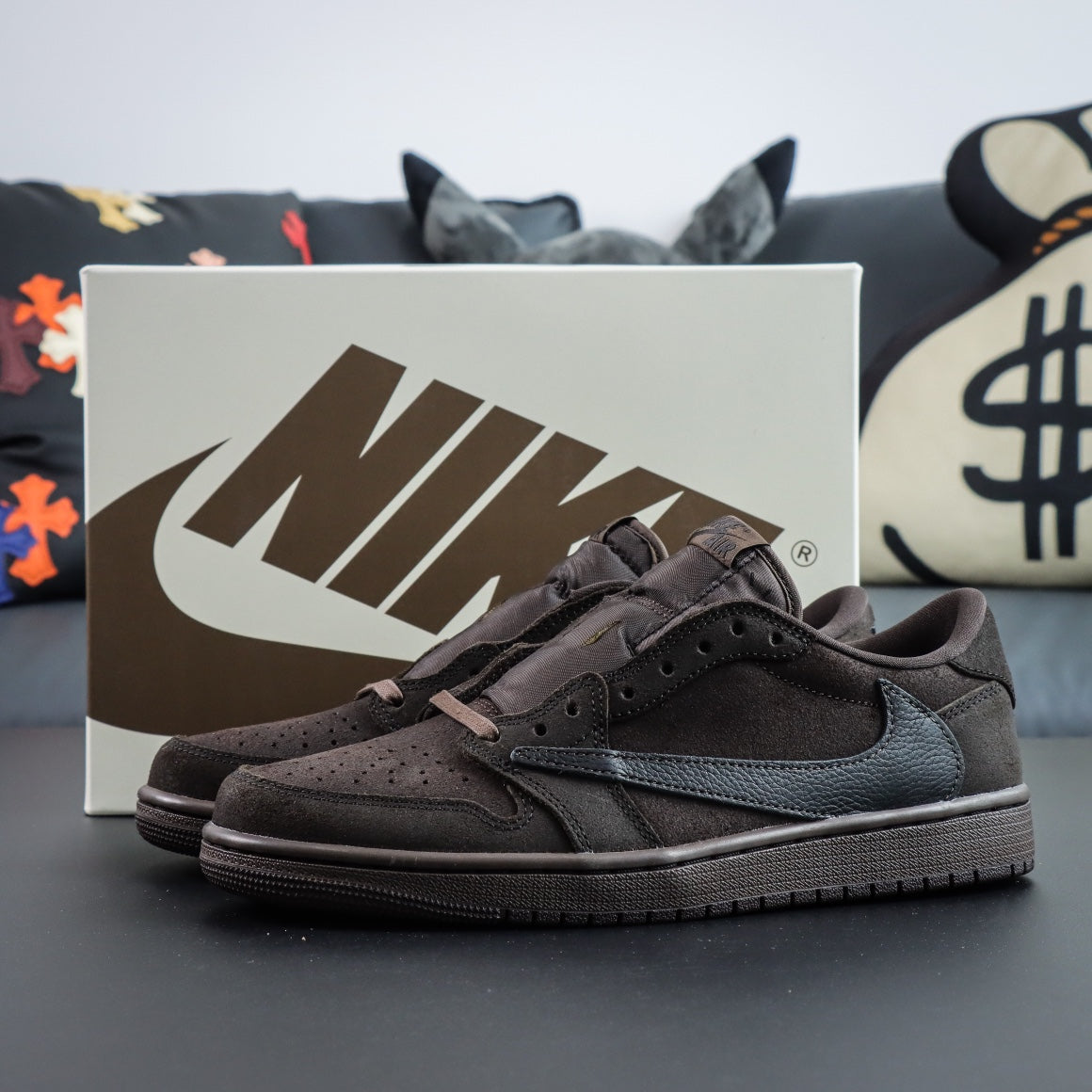 Travis Scott x Air Jordan 1 Low  "Velvet Brown"