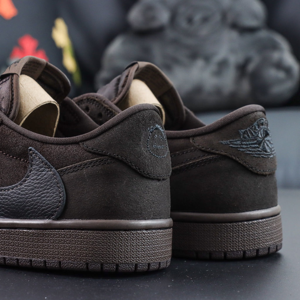 Travis Scott x Air Jordan 1 Low  "Velvet Brown"