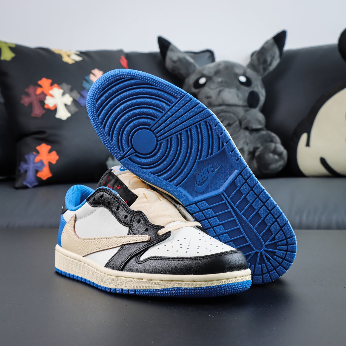 Travis Scott x Fragment Design x Air Jordan 1 Low OG SP