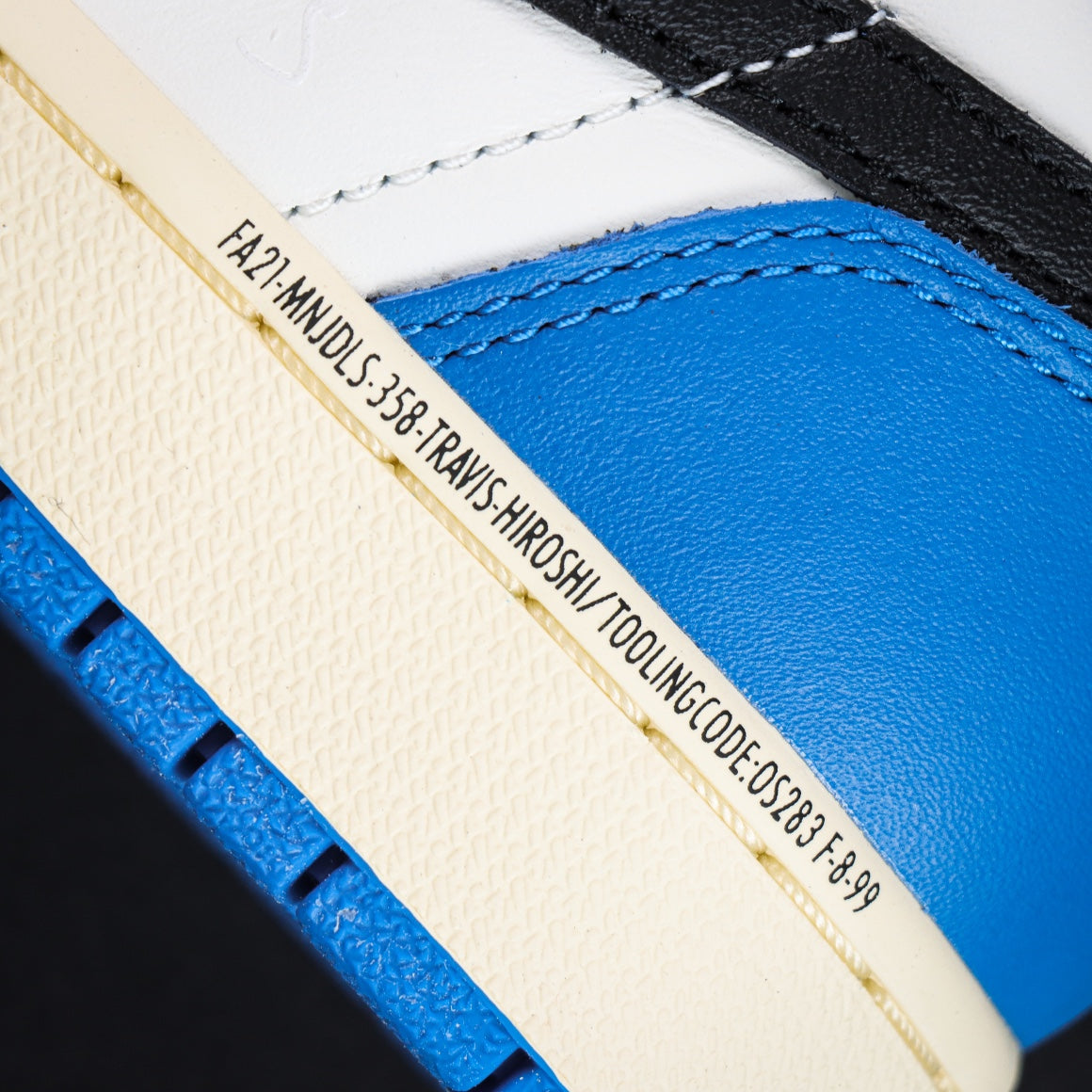 Travis Scott x Fragment Design x Air Jordan 1 Low OG SP