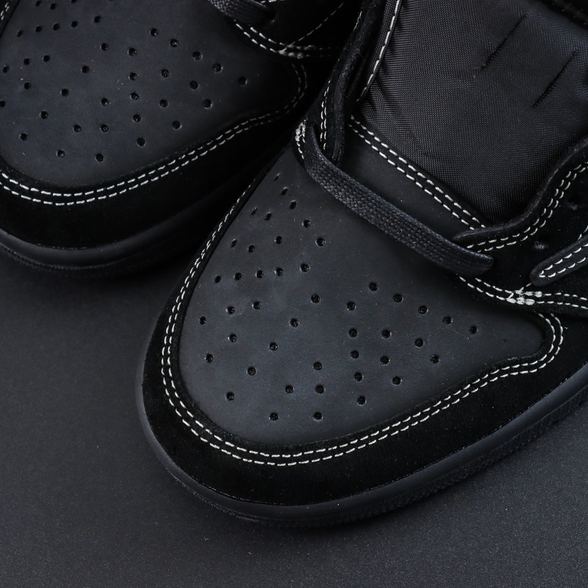 Travis Scott x Air Jordan 1 Low "Black/Phantom"