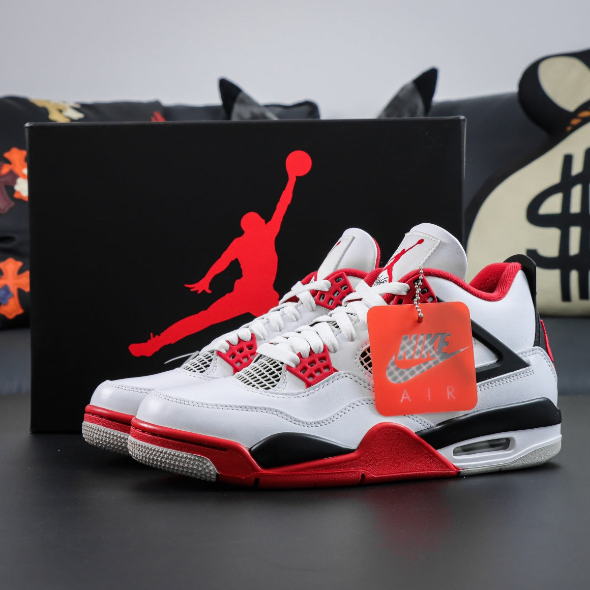 Air Jordan 4 rire red