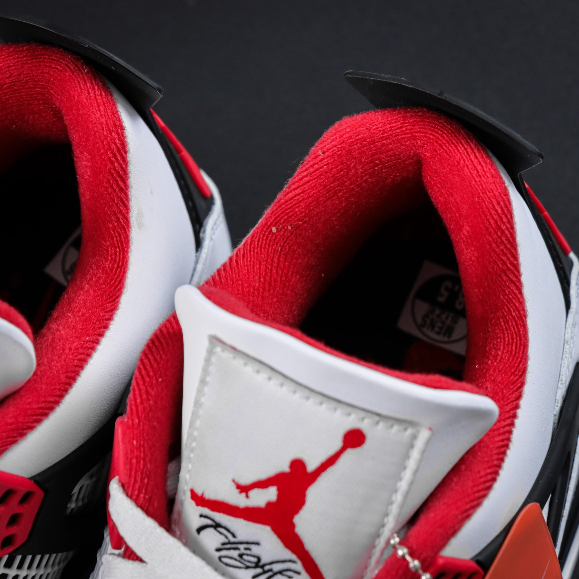 Air Jordan 4 rire red