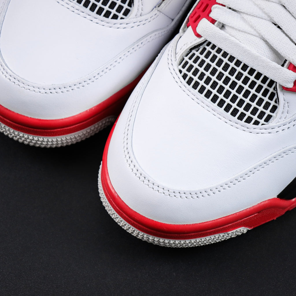 Air Jordan 4 rire red