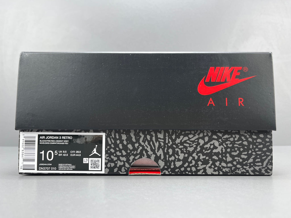 Jordan Air Jordan 3 OG “Black Cement”