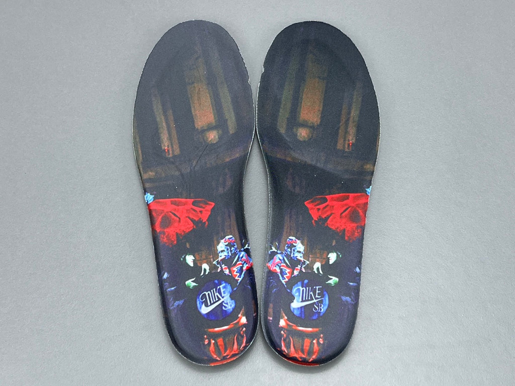 The Wizard of Oz x Nike SB Dunk Low “Ruby Slipper”