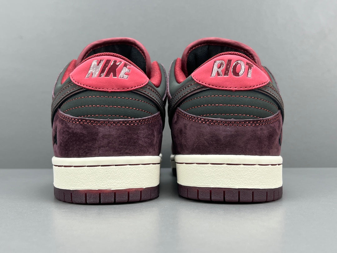 RIOT Skateshop x Nike SB Dunk Low