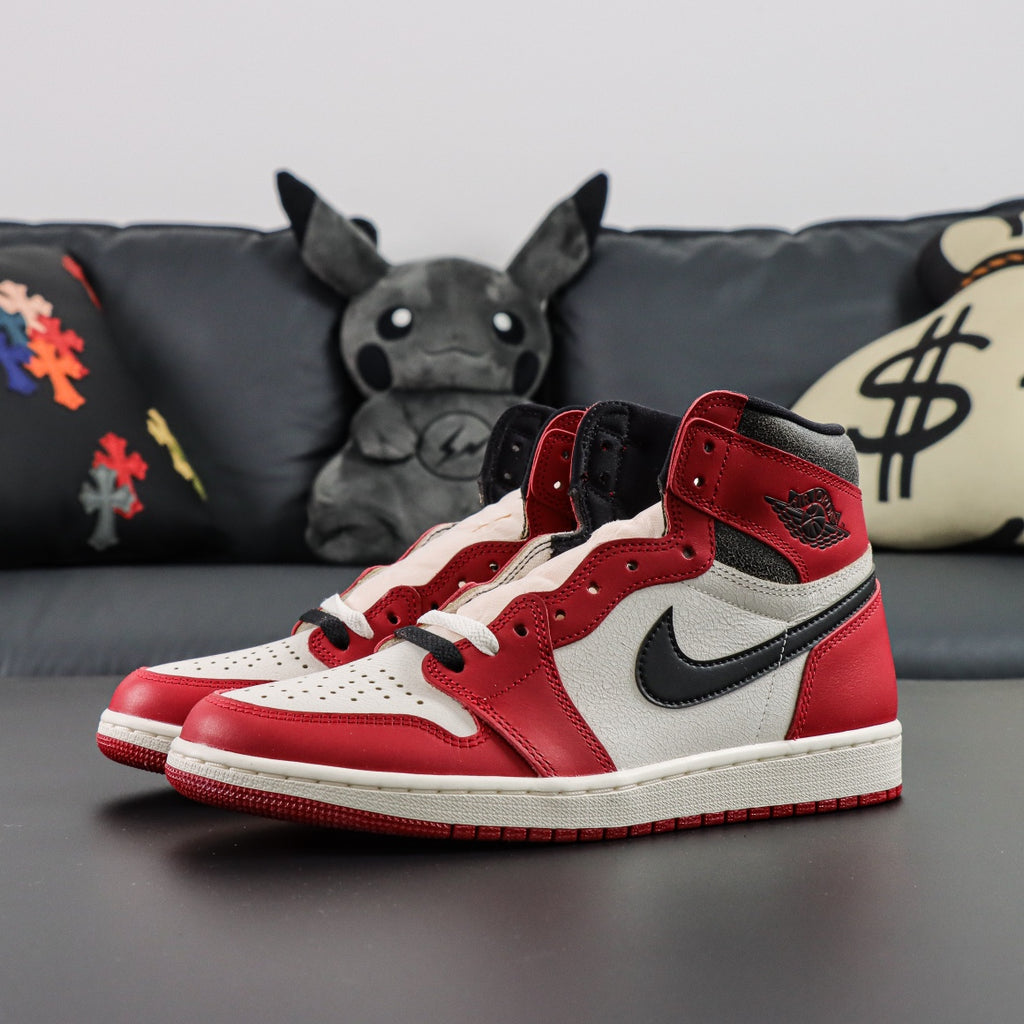 Air Jordan 1 Retro High OG "Lost & Found"
