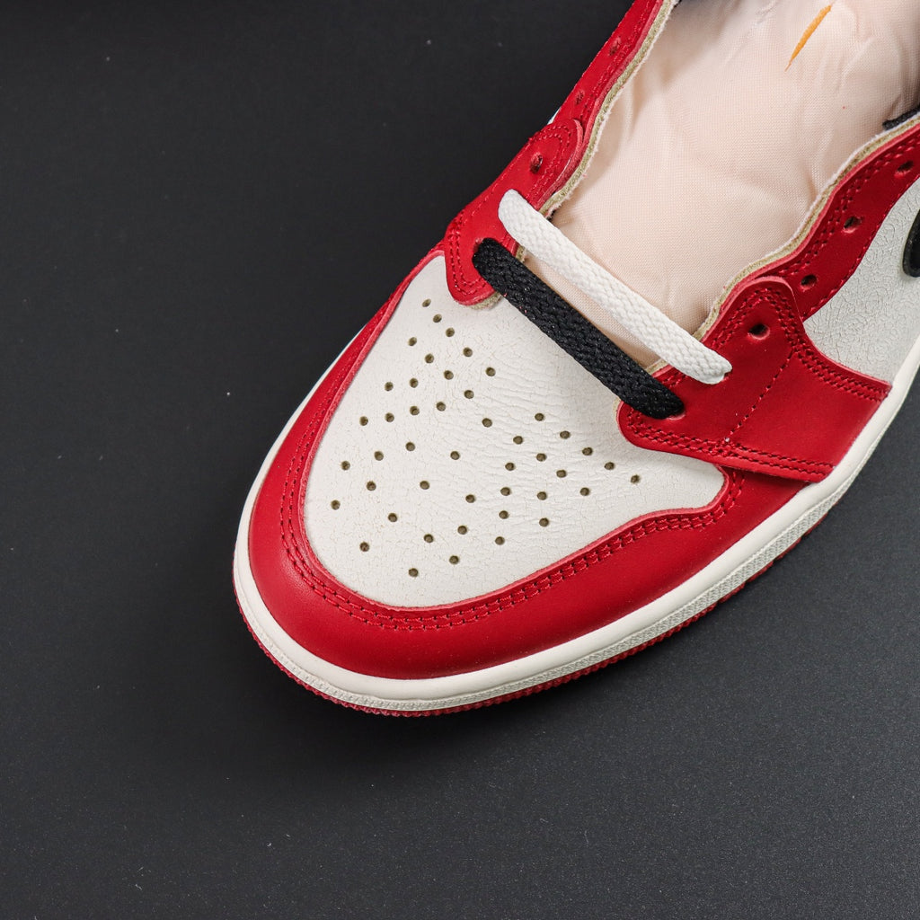 Air Jordan 1 Retro High OG "Lost & Found"