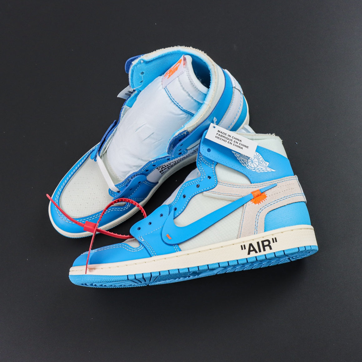 OFF-WHITE x Air Jordan 1 Retro High OG "UNC"