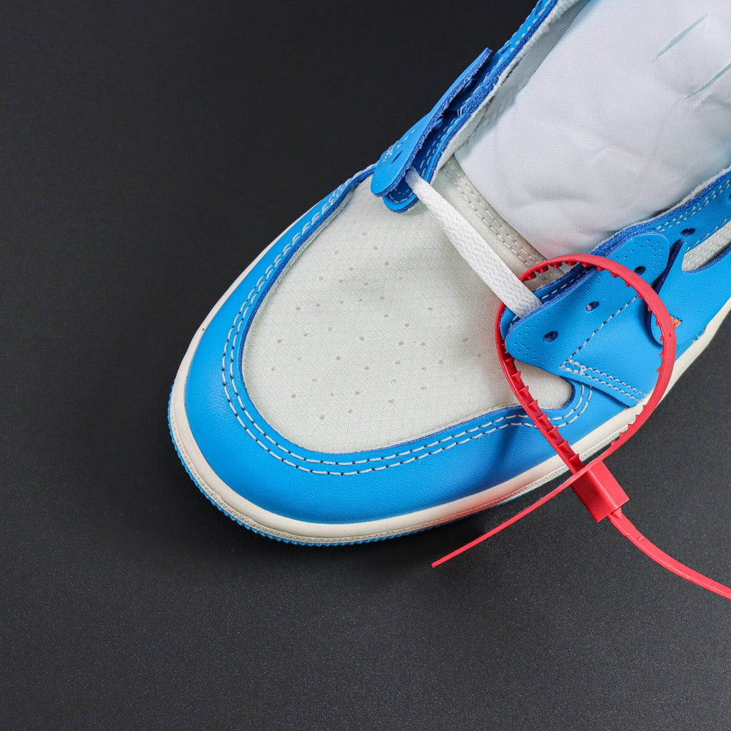 OFF-WHITE x Air Jordan 1 Retro High OG "UNC"