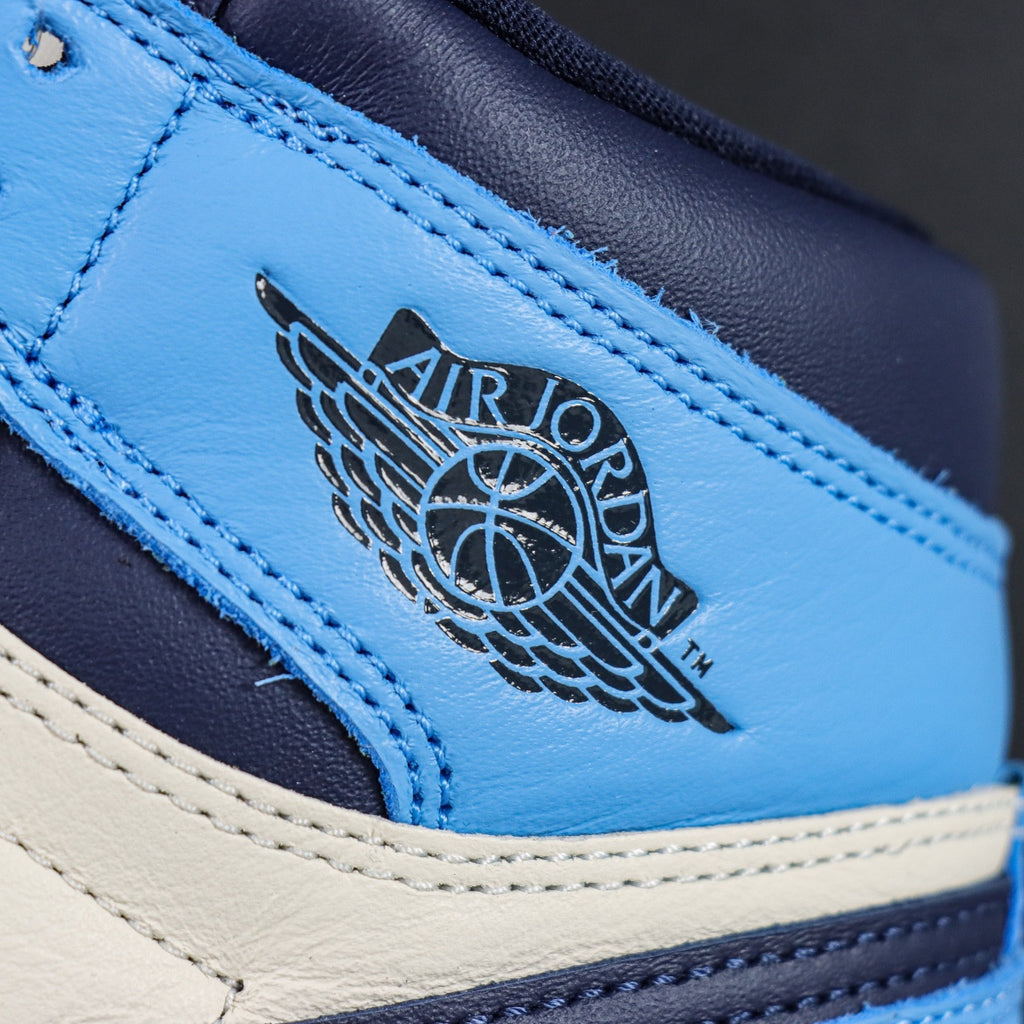 Air Jordan 1 Retro High OG  Obsidian