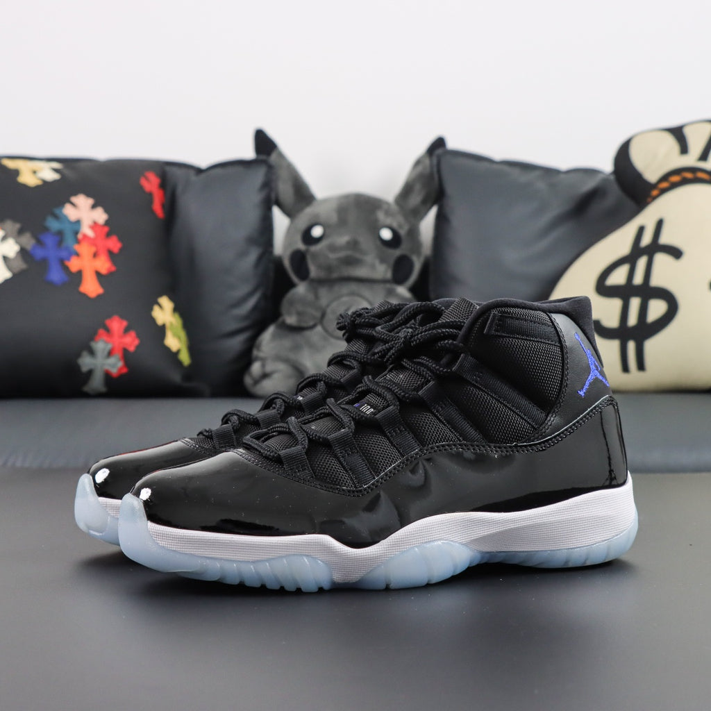 Air Jordan 11 Sapce Jam