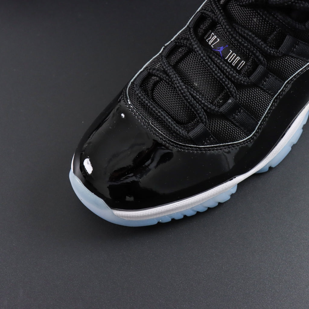 Air Jordan 11 Sapce Jam