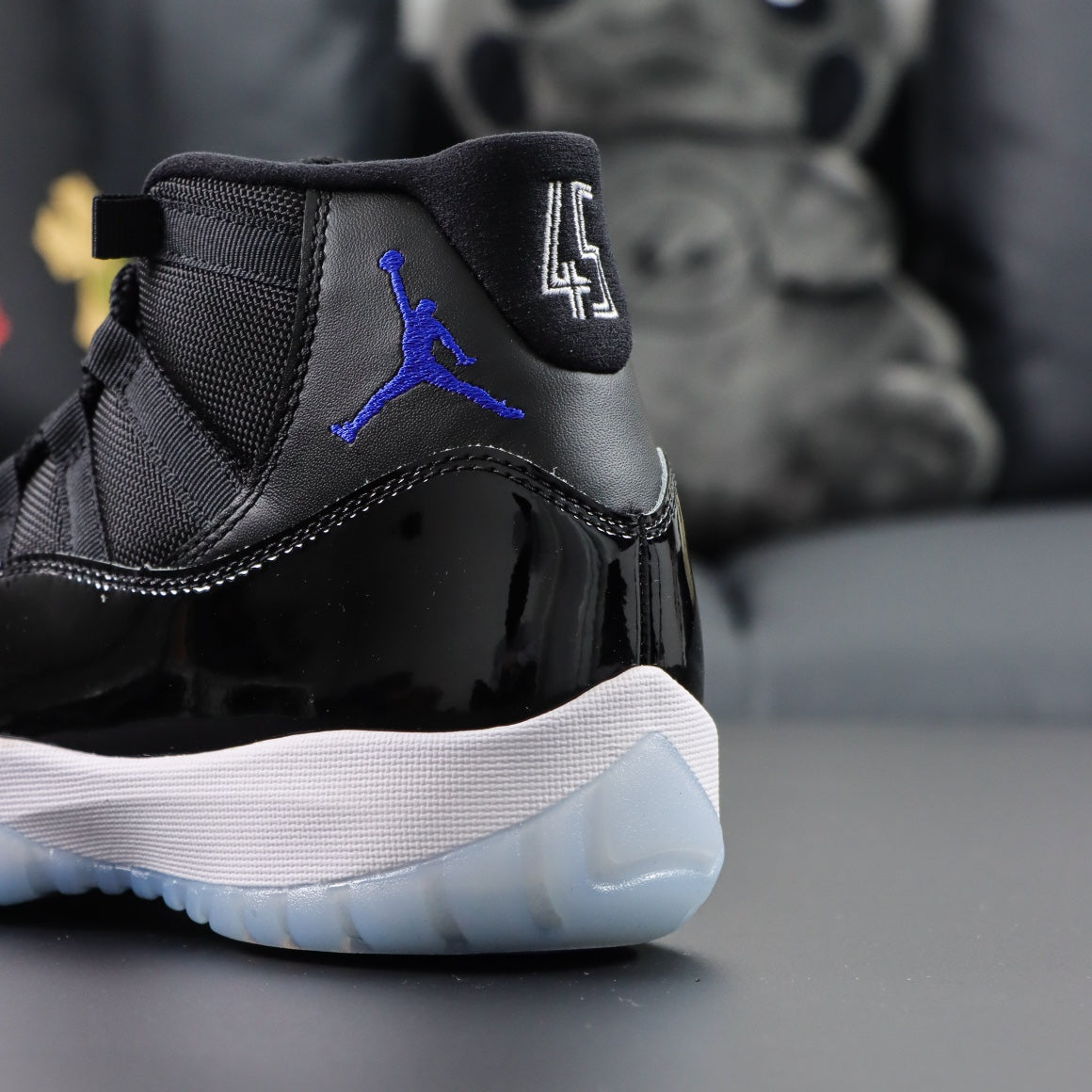 Air Jordan 11 Sapce Jam