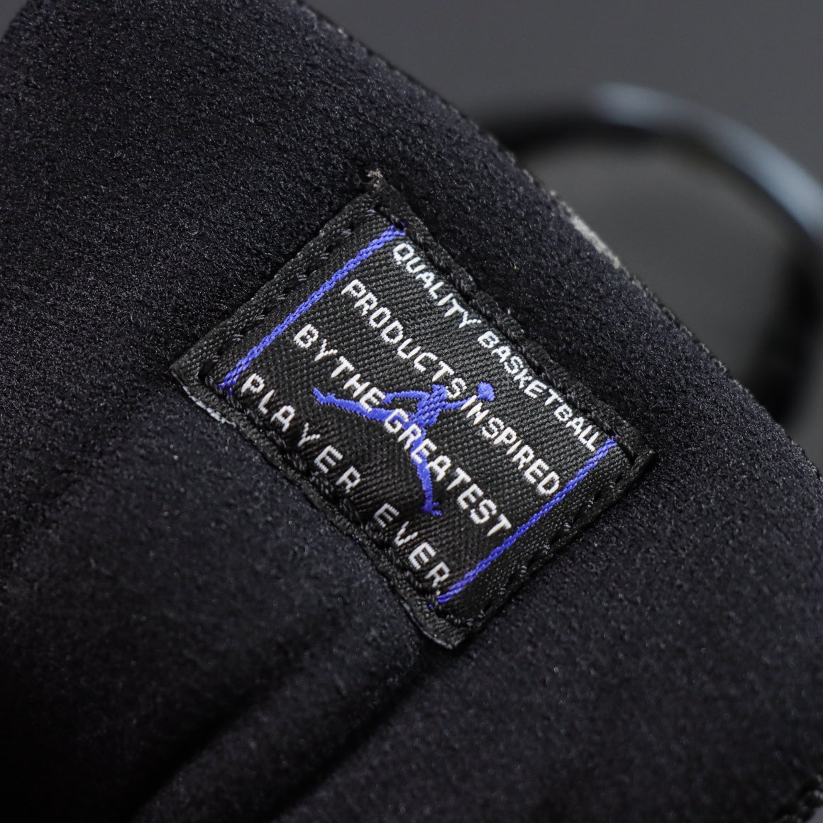 Air Jordan 11 Sapce Jam