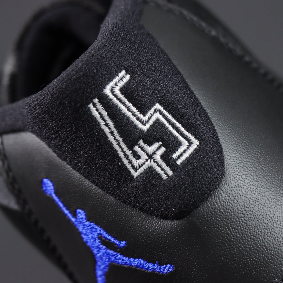 Air Jordan 11 Sapce Jam