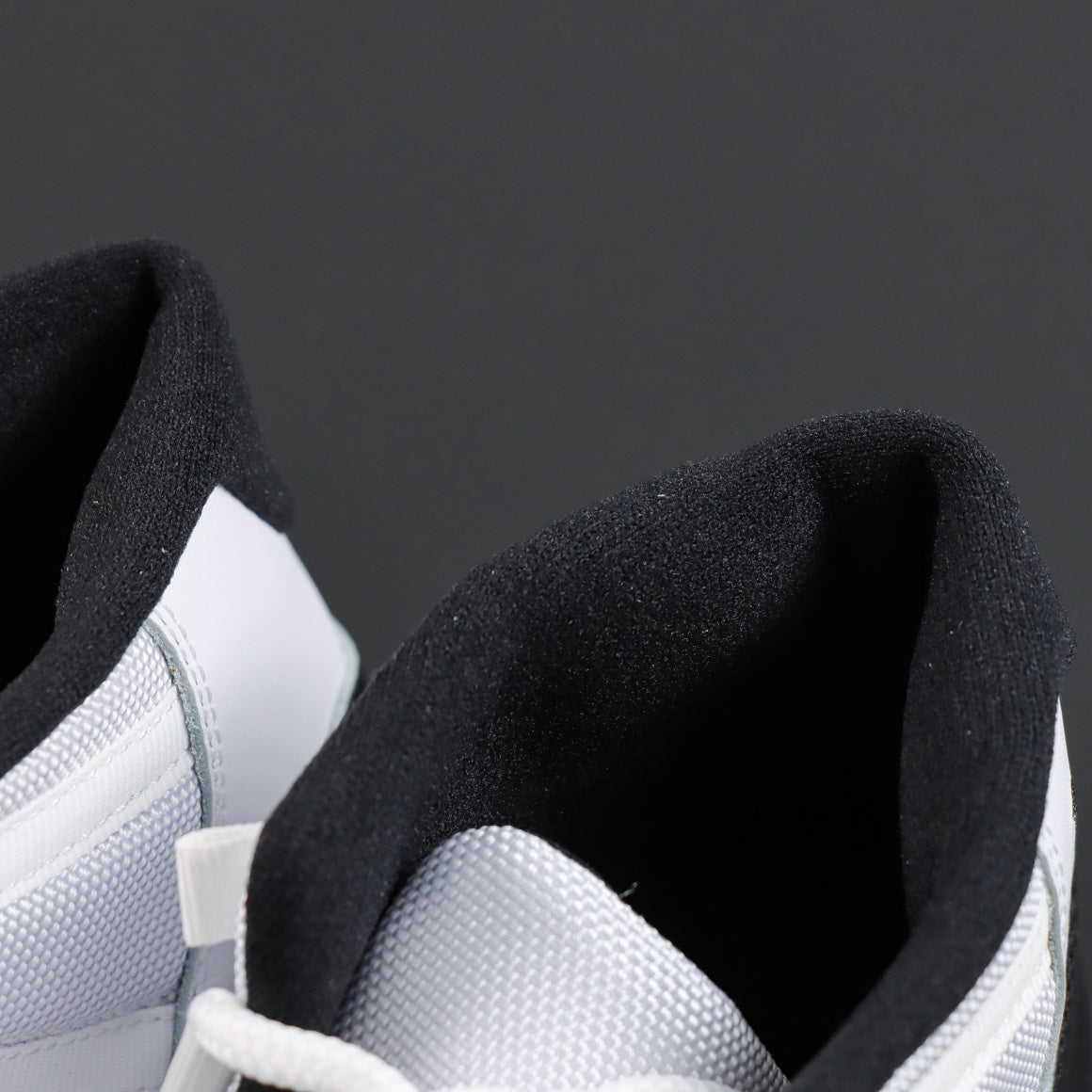 Air Jordan 11 Concord