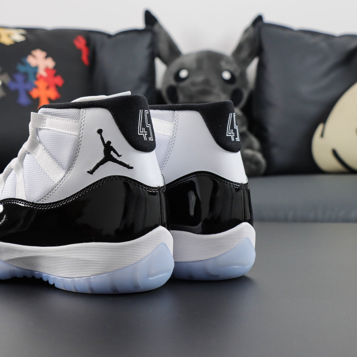 Air Jordan 11 Concord
