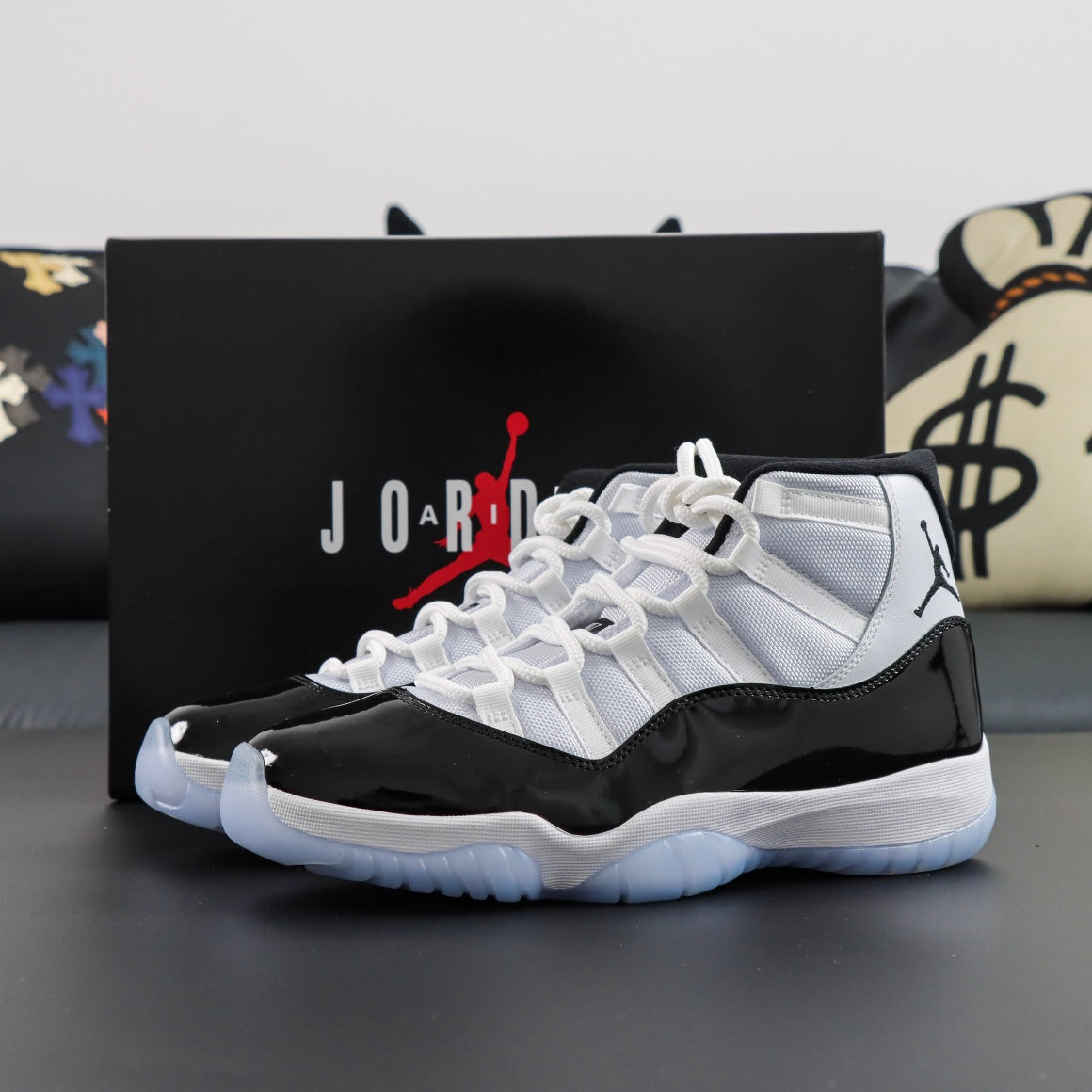 Air Jordan 11 Concord