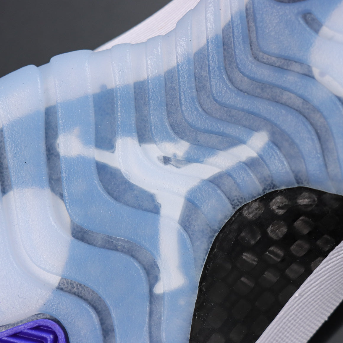 Air Jordan 11 Concord