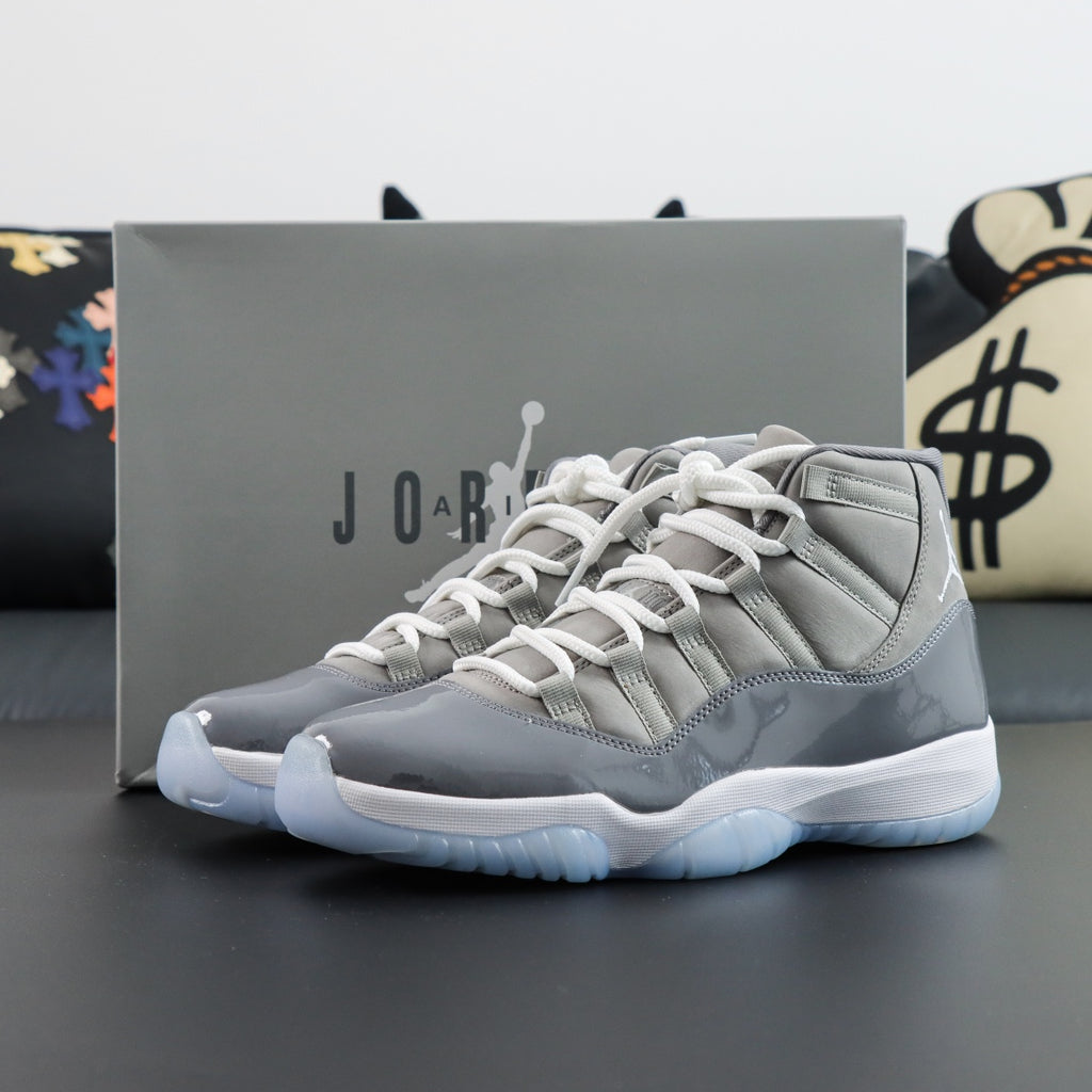 Air Jordan 11 Retro "cool grey"