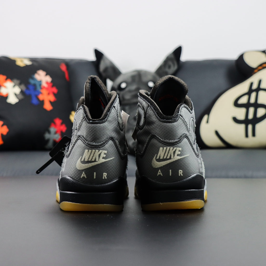 Off-white x Air Jordan Retro 5 SP