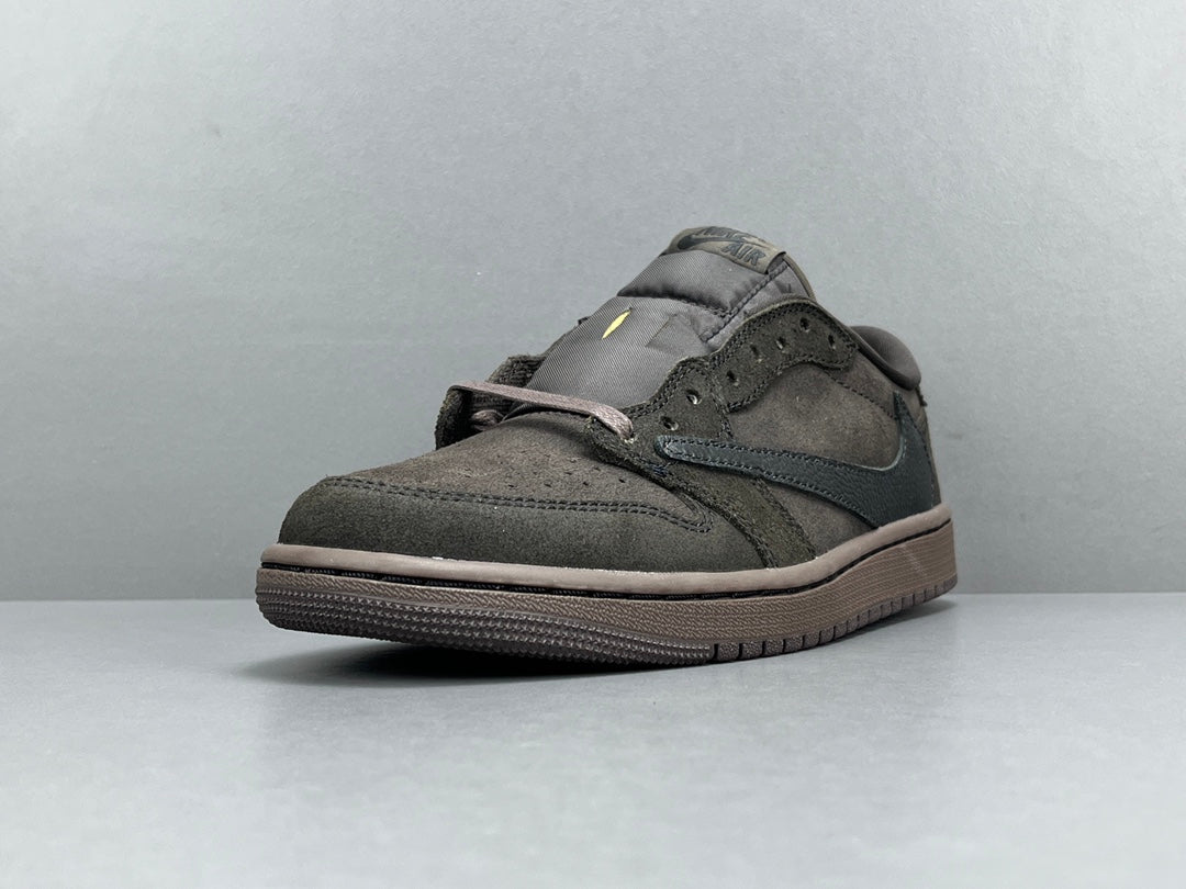 Travis Scott x Jordan Air Jordan 1 Low OG “Velvet Brown”