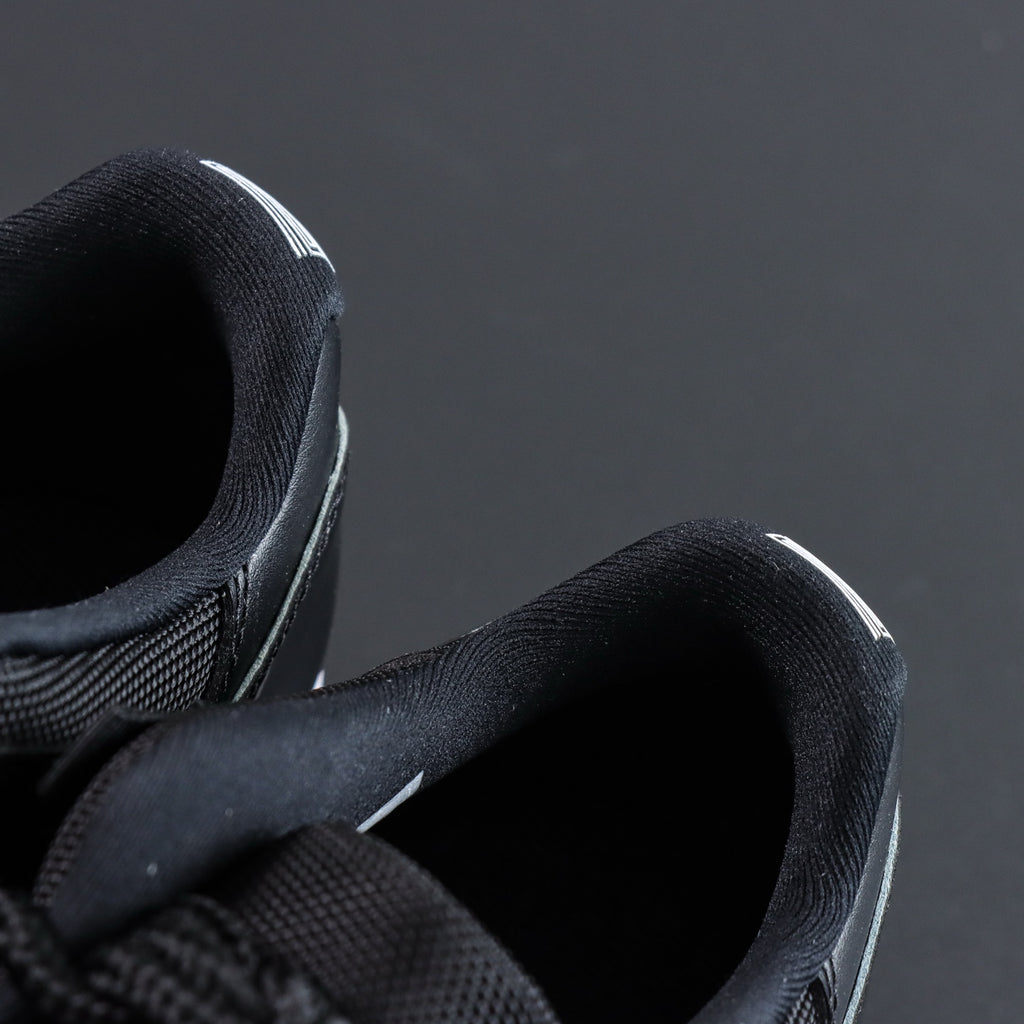 Air Jordan 11 Low "Bred"