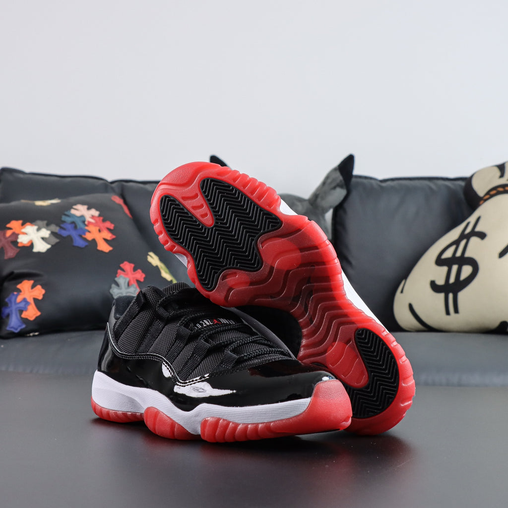 Air Jordan 11 Low "Bred"