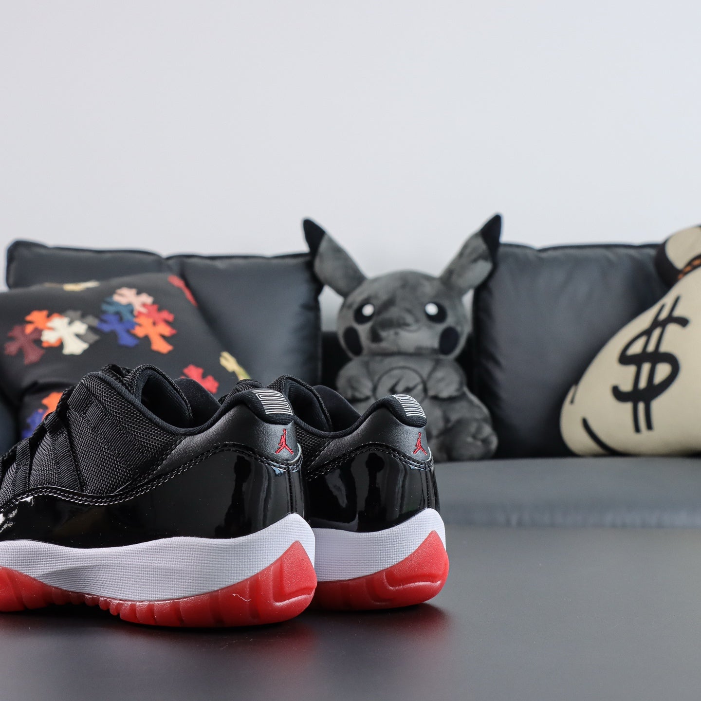 Air Jordan 11 Low "Bred"