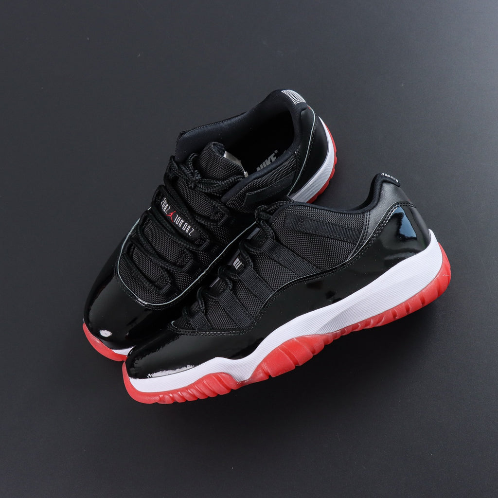 Air Jordan 11 Low "Bred"