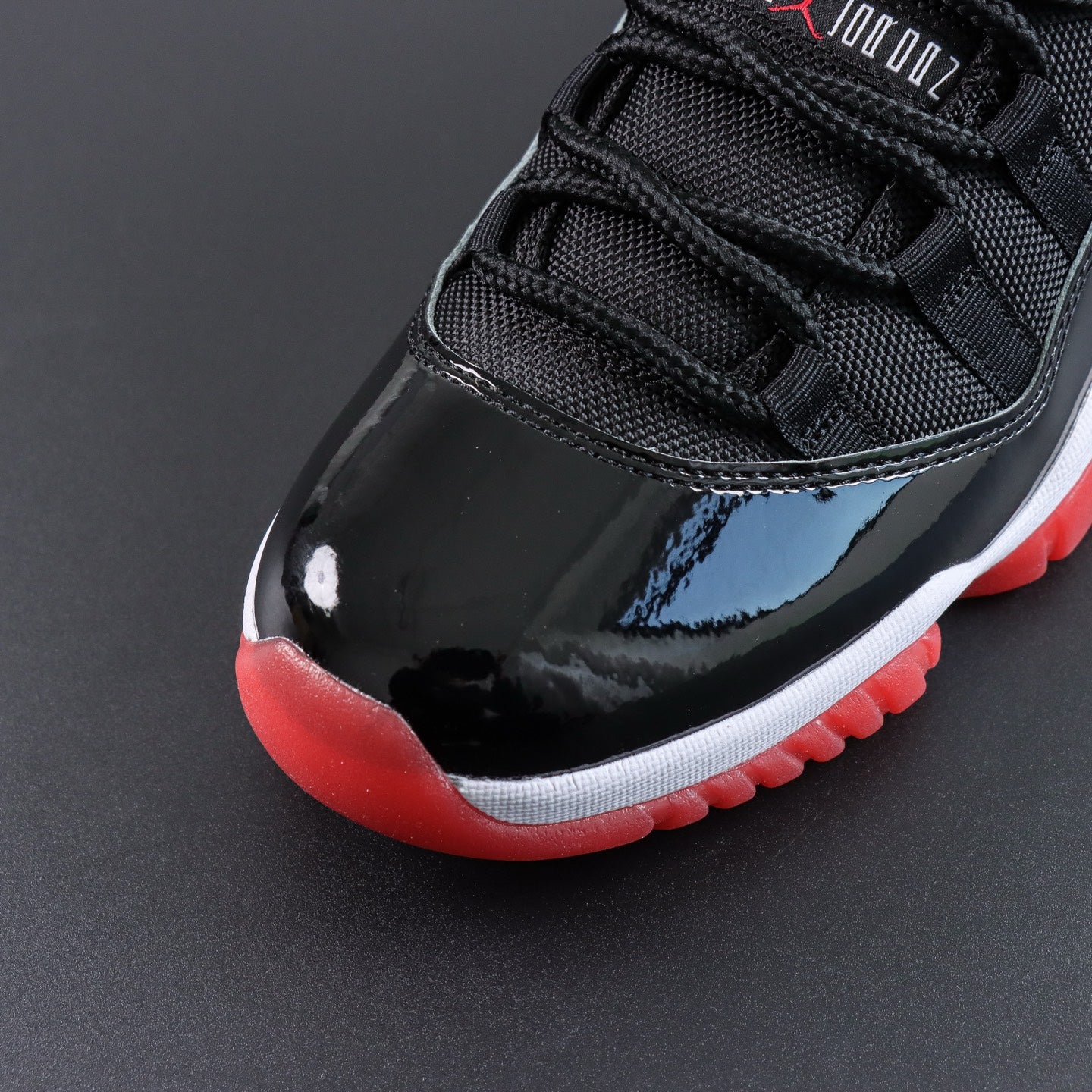 Air Jordan 11 Low "Bred"