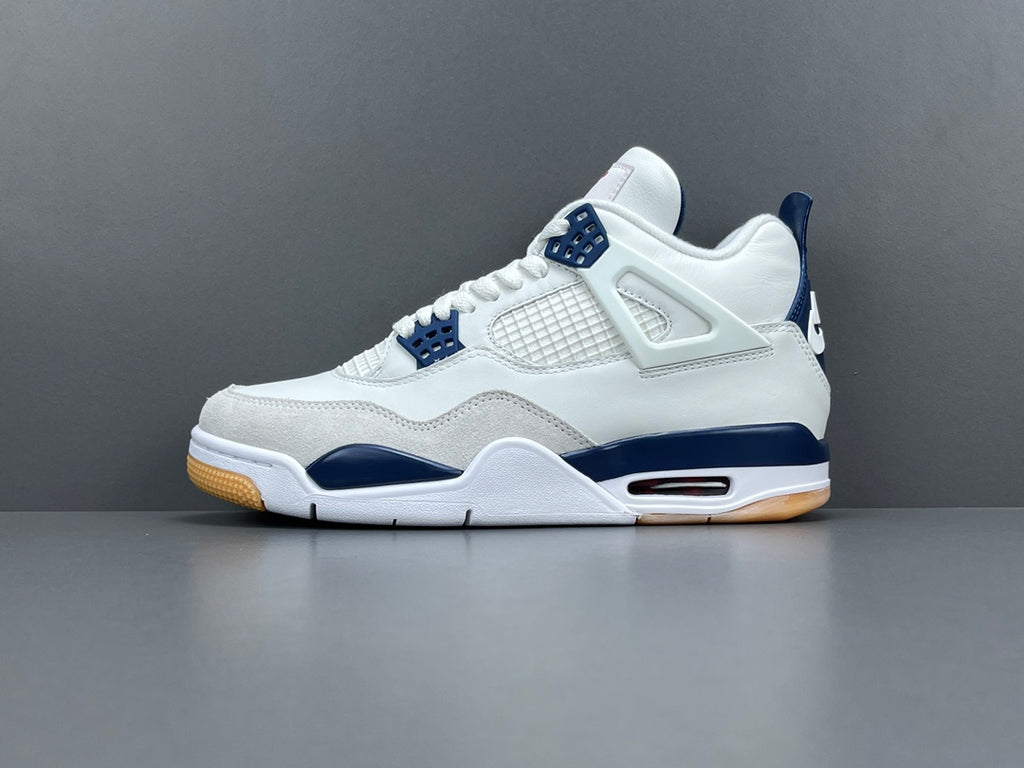 Nike SB x Jordan Air Jordan 4 "Sapphire"