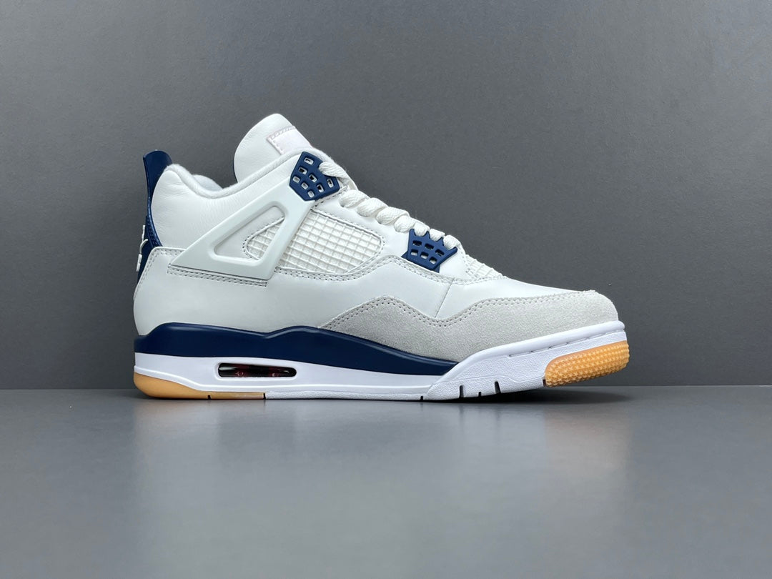 Nike SB x Jordan Air Jordan 4 "Sapphire"