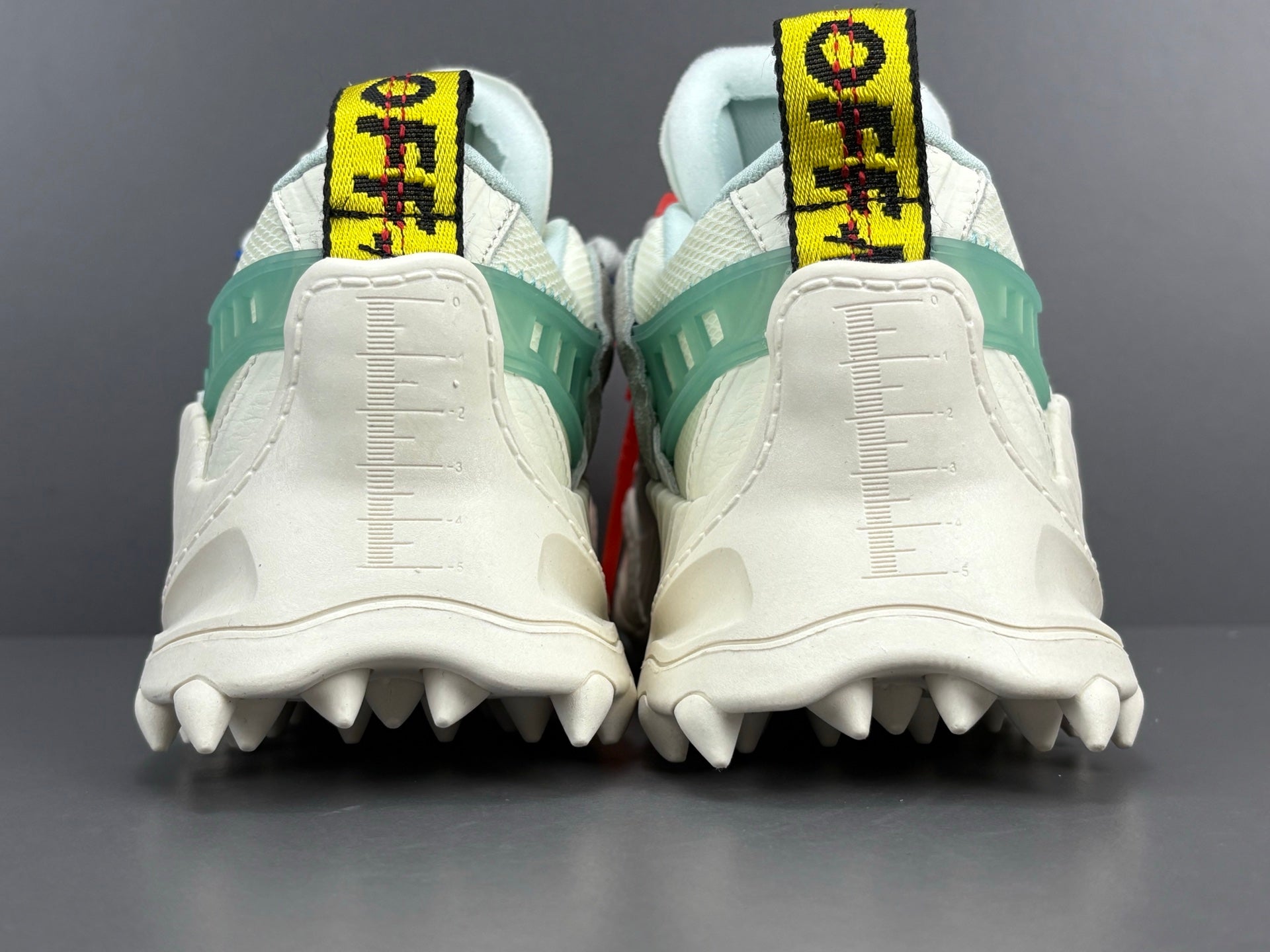 Off-white Odsy