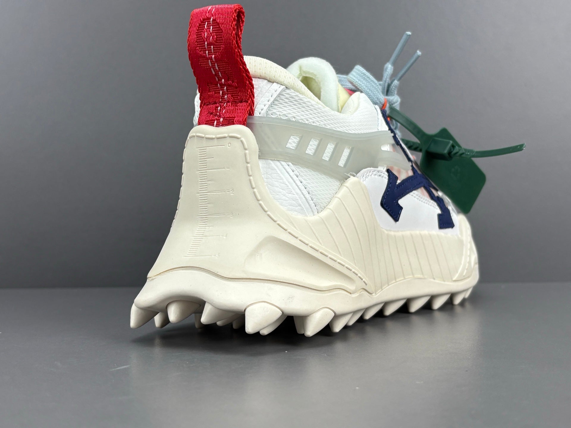 Off-white Odsy