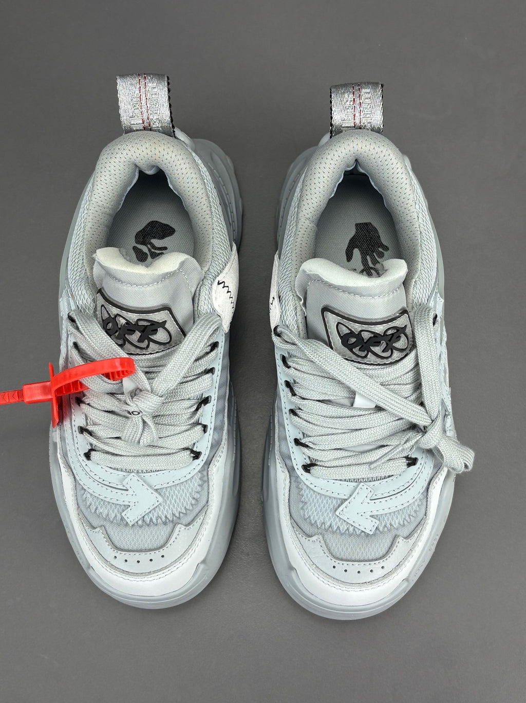 Off-white Odsy