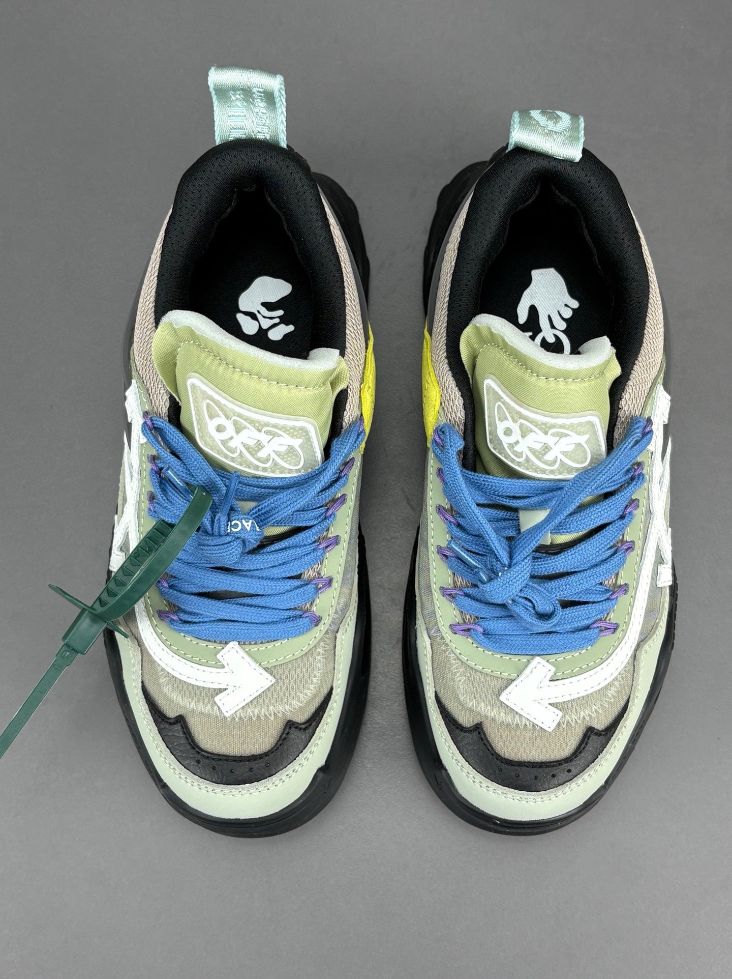 Off-white Odsy