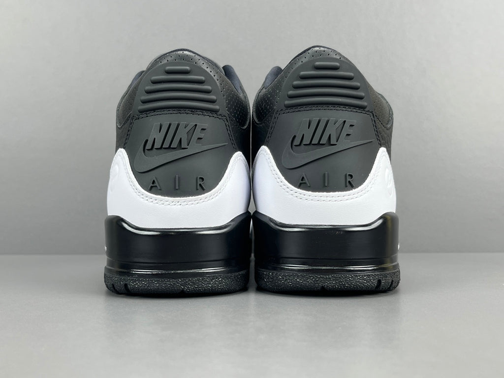 Fragment Design x Jordan Air Jordan 3 “Black/White”