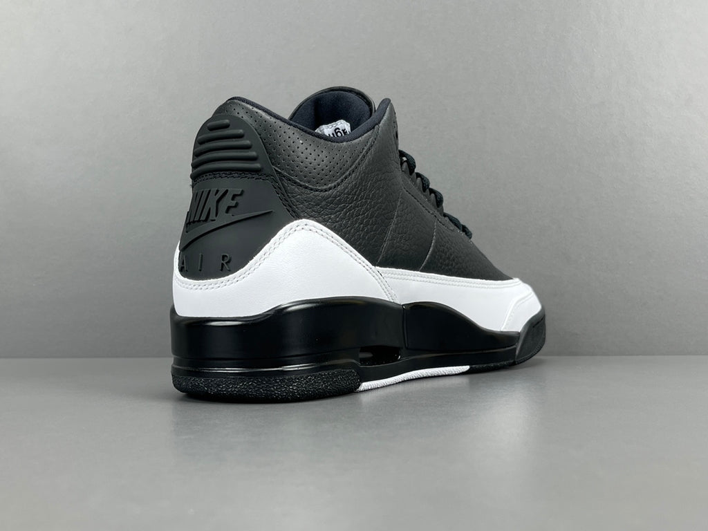 Fragment Design x Jordan Air Jordan 3 “Black/White”