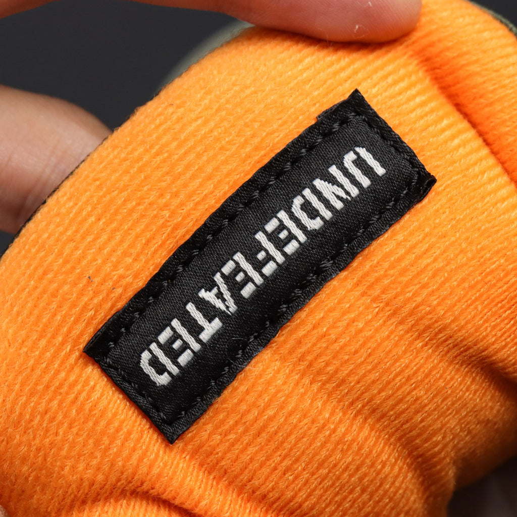 UNDEFEATED x Jordan Air Jordan 4